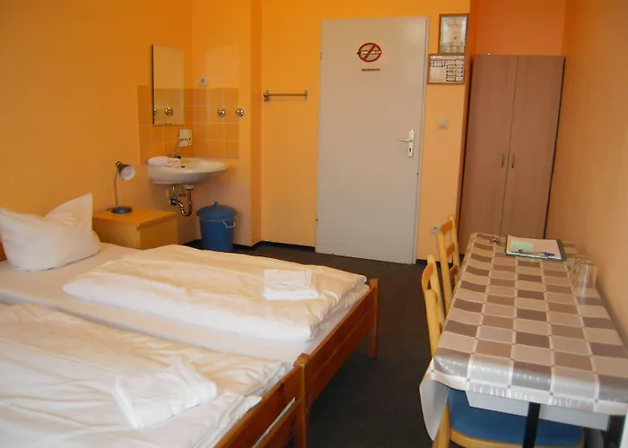 Happy Go Lucky Hotel + Hostel Berlijn